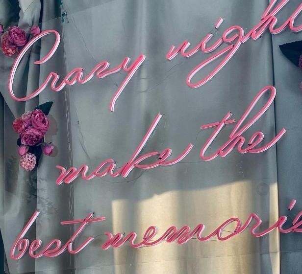 سوئیت با وان آب گرم, Nomado Boutique