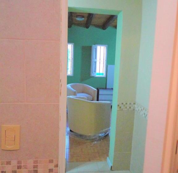 غرفة قياسية, Jazmin De Lluvia