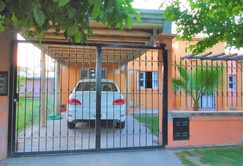 شقة غرفة واحدة, Jazmin De Lluvia