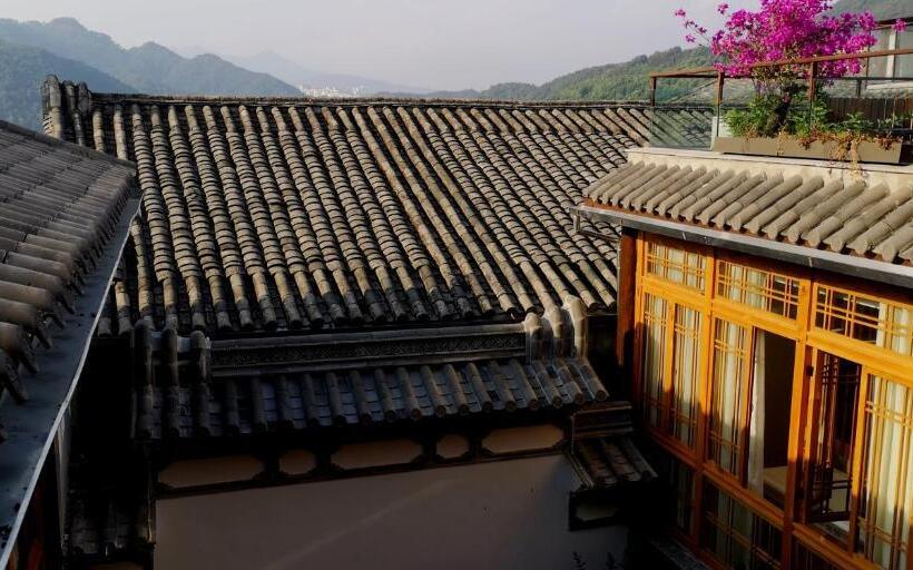 Номер Superior, Floral Tengchong Mountain Residence