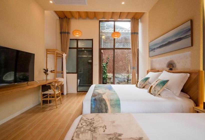 Семейный Номер Вид на Сад, Floral Tengchong Mountain Residence