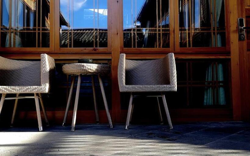 Family Suite, Floral Tengchong Mountain Residence