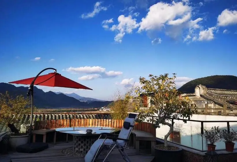 Standard-huone Puutarhanäkymä, Floral Tengchong Mountain Residence