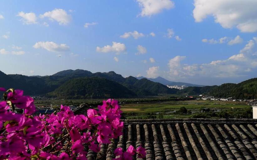 Стандартный Номер Кровать Кинг, Floral Tengchong Mountain Residence