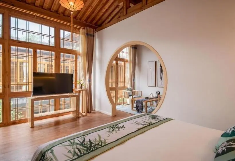 Sviitti Puutarhanäkymä, Floral Tengchong Mountain Residence
