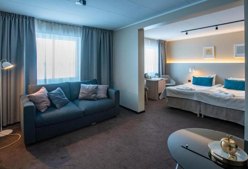 غرفة قياسية, Cape East