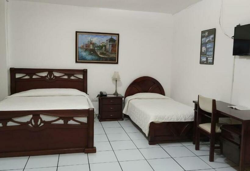 Номер Стандарт, Puerta Del Sol