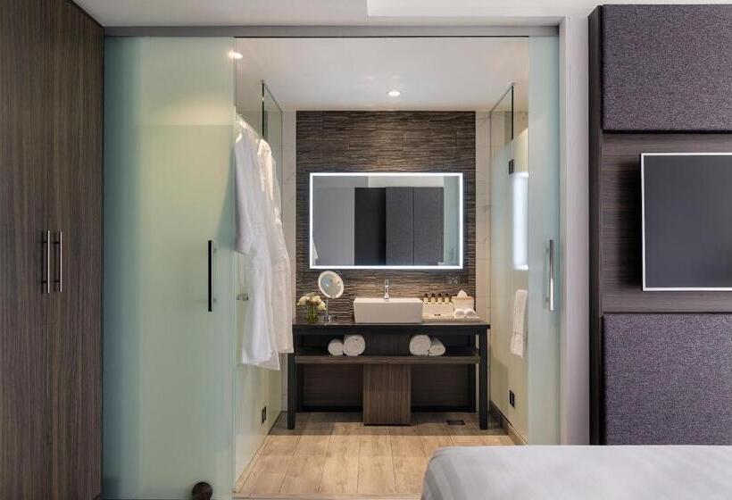 带大床的行政房间, Pullman Rotorua