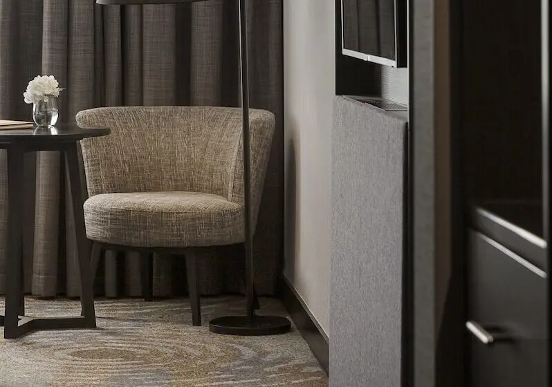 Superior room with lake view, Pullman Rotorua
