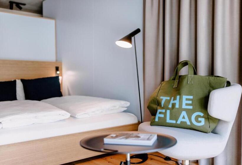 商务房间, The Flag West M