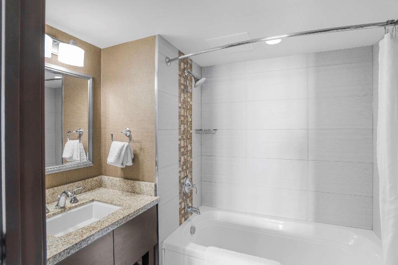 商务房间, The Flag West M