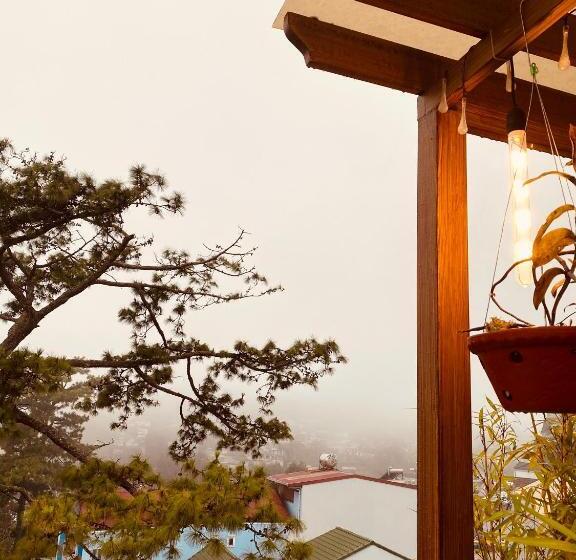 1 Bedroom Penthouse Apartment, N'queen Villa