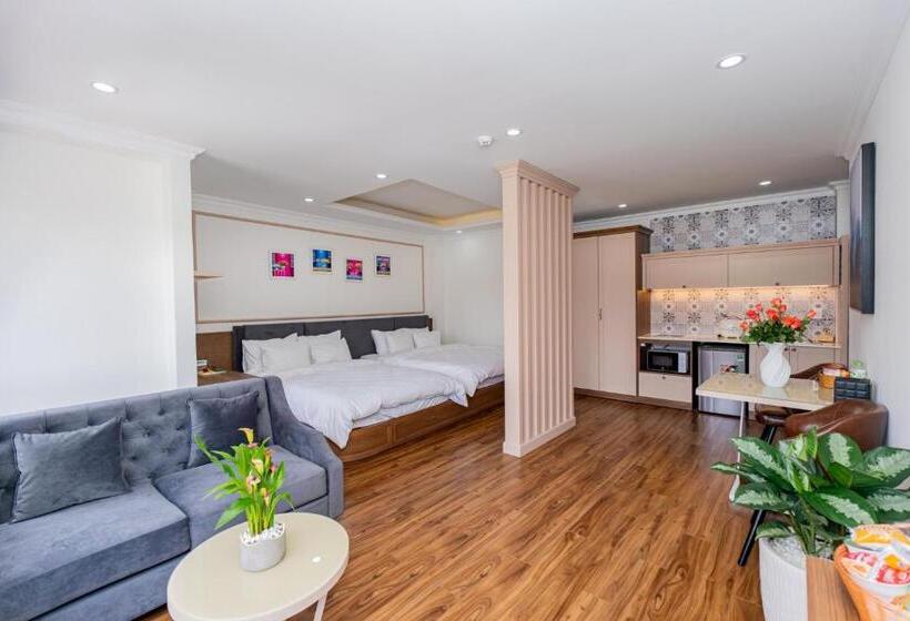 استودیوی لوکس, N'queen Villa