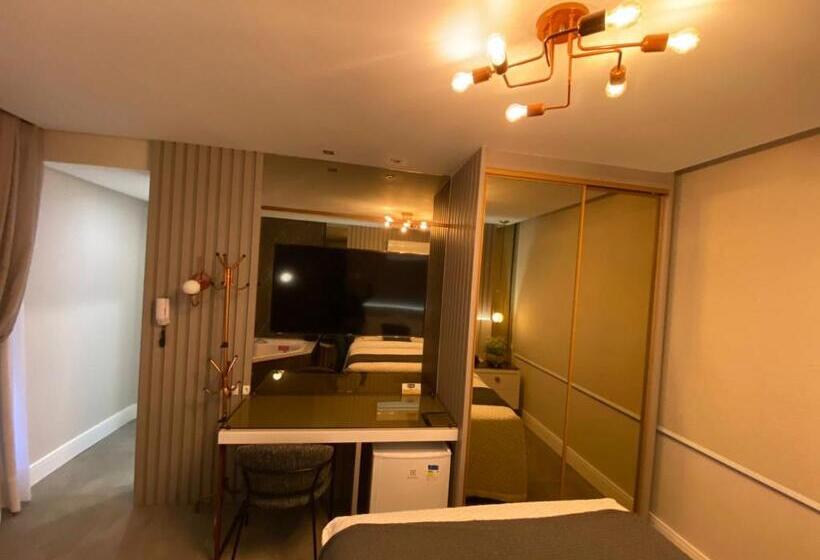 استودیوی استاندارد, Pousada Bella Casa