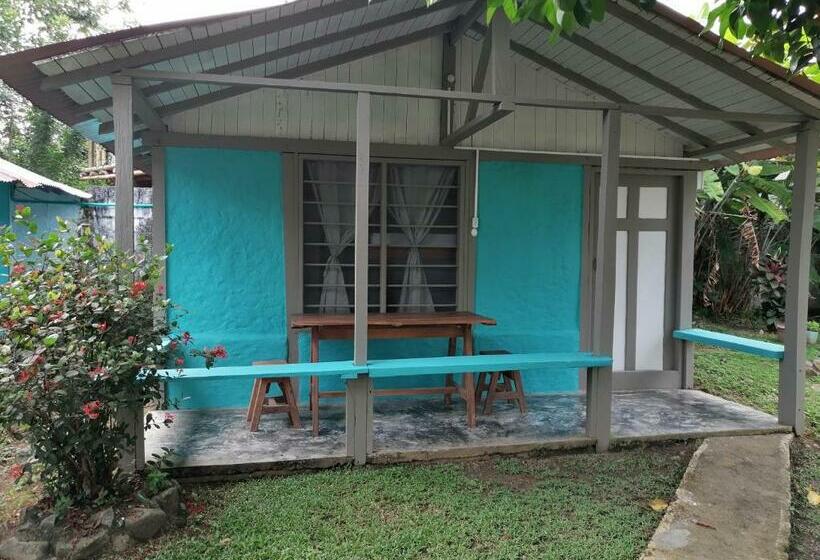 ルームシェアのワンベッド, Cabañas Los Almendros