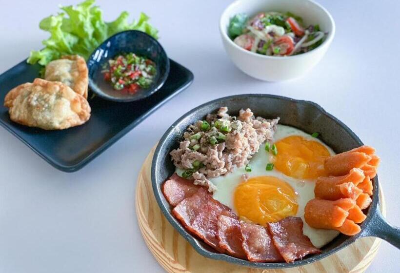 디럭스 트리플 룸, Tt Residence