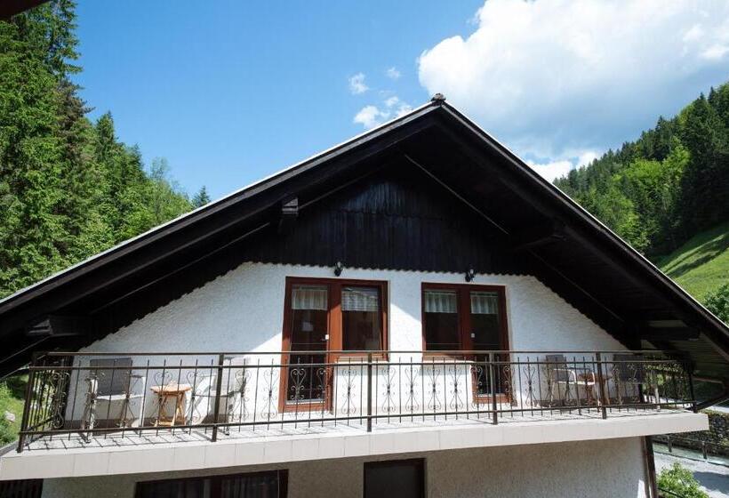 اتاق خانوادگی, Turistična Kmetija čerček