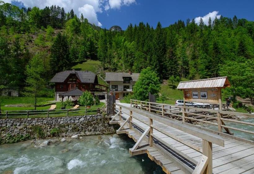 اتاق خانوادگی, Turistična Kmetija čerček