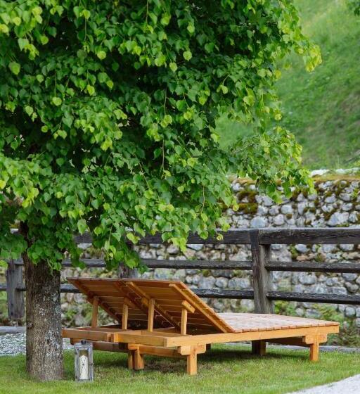 اتاق استاندارد با چشم‌انداز کوهستان, Turistična Kmetija čerček