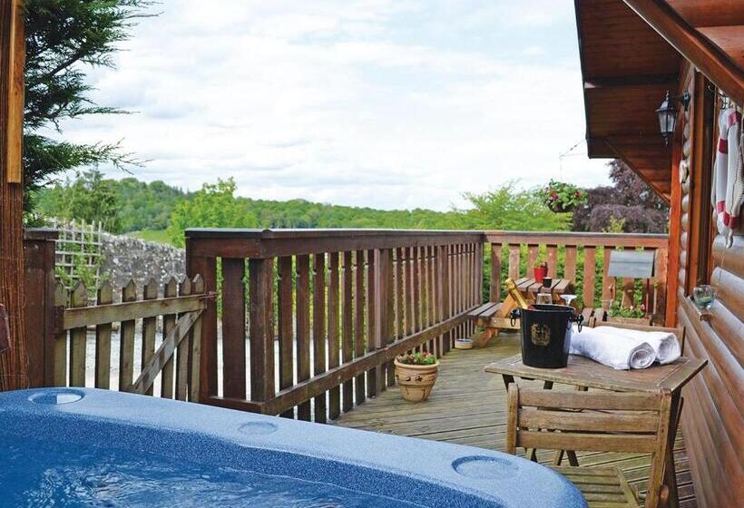 Дом 2 Спальни, Brookside Leisure Park