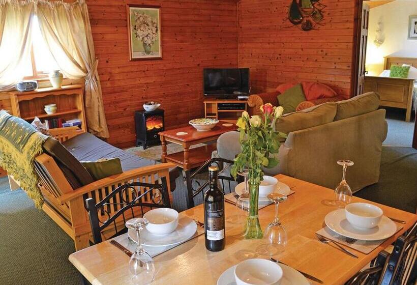 Дом 2 Спальни, Brookside Leisure Park