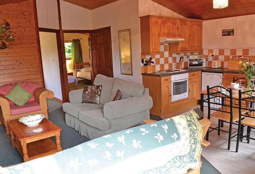 Дом 2 Спальни, Brookside Leisure Park