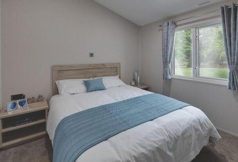 2ベッドルームハウス, Grange Leisure Park