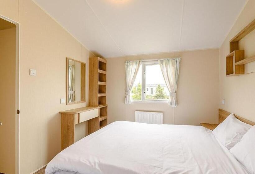 4ベッドルームハウス, Grange Leisure Park