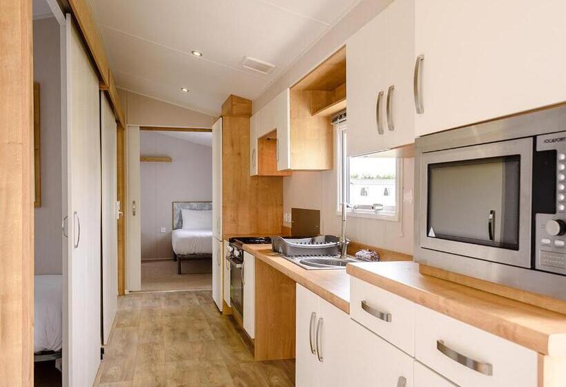 3ベッドルームハウス, Grange Leisure Park