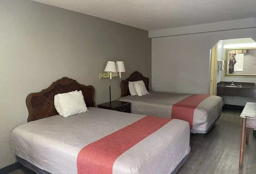 ２ダブルベッドのスタンダードルーム, Fairbridge Inn & Suites
