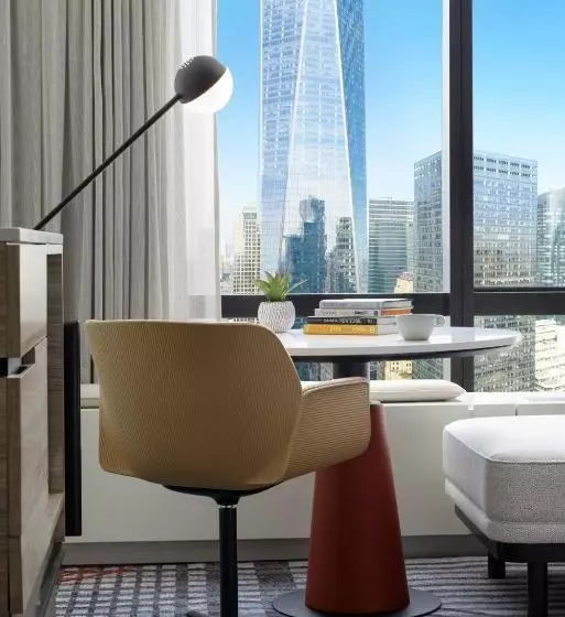 اتاق دلوکس با تخت کینگ و چشم‌انداز شهر, M Social New York Downtown