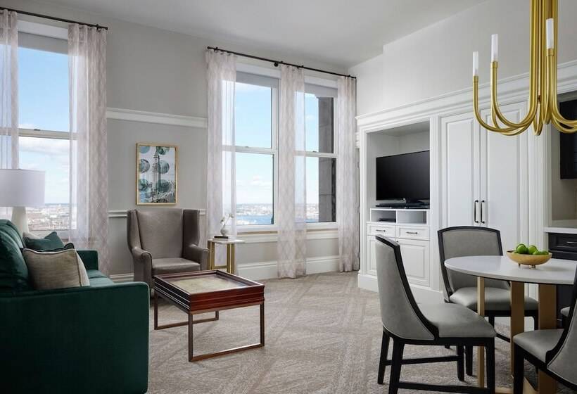 장애인을 위한 스위트, Marriott Vacation Club® At Custom House, Boston  