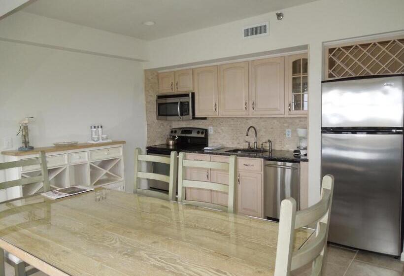 جناح 3 غرف نوم, Montauk Manor