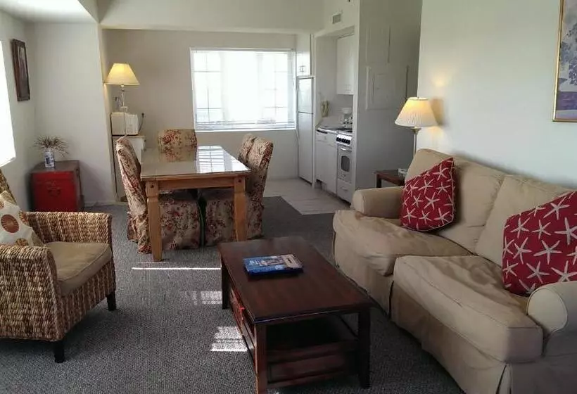 ファミリールーム, Montauk Manor