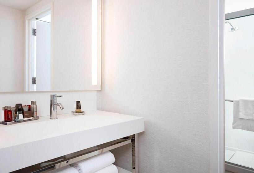 جناح سرير كينج, New York Marriott At The Brooklyn Bridge