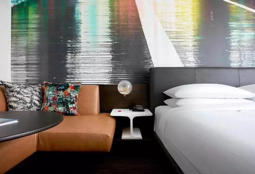 身障者適用キングサイズベッドルーム, New York Marriott At The Brooklyn Bridge