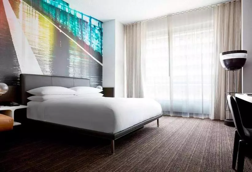 身障者適用キングサイズベッドルーム, New York Marriott At The Brooklyn Bridge