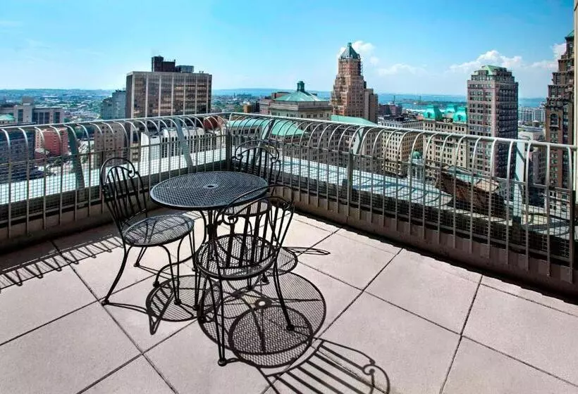 キングサイズベッドのスイートルーム, New York Marriott At The Brooklyn Bridge