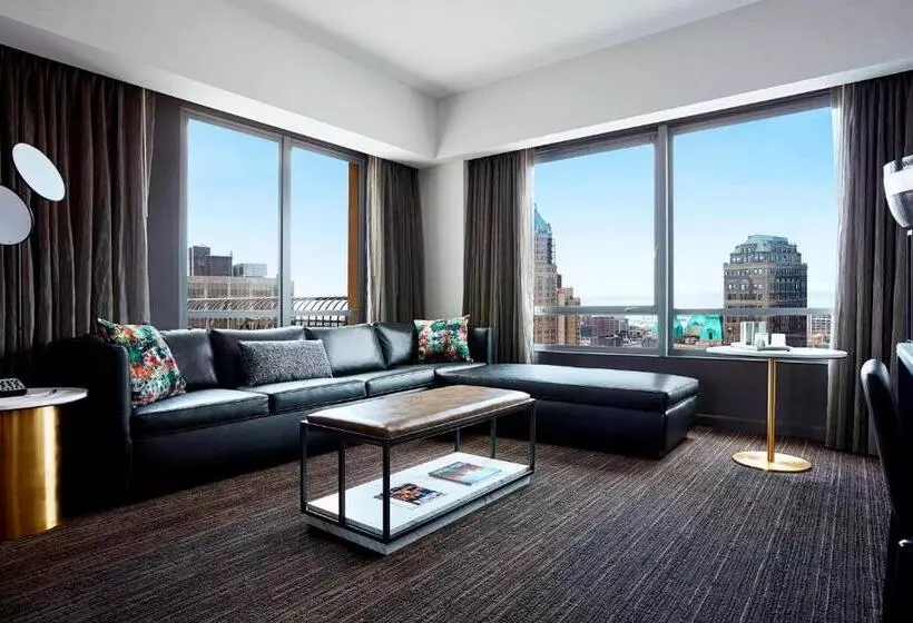 キングサイズベッドのスイートルーム, New York Marriott At The Brooklyn Bridge