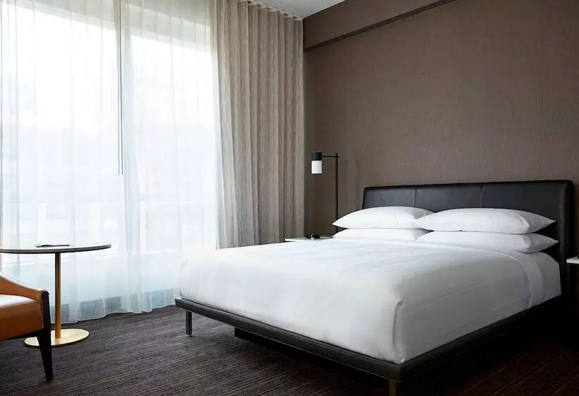 スイート, New York Marriott At The Brooklyn Bridge