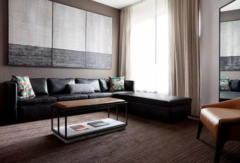 スイート, New York Marriott At The Brooklyn Bridge
