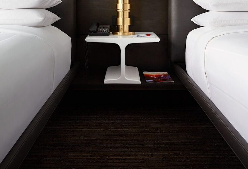 غرفه قياسيه سريرين مزدوجين, New York Marriott At The Brooklyn Bridge