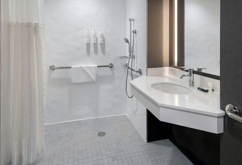 غرفه قياسيه سريرين مزدوجين, New York Marriott At The Brooklyn Bridge