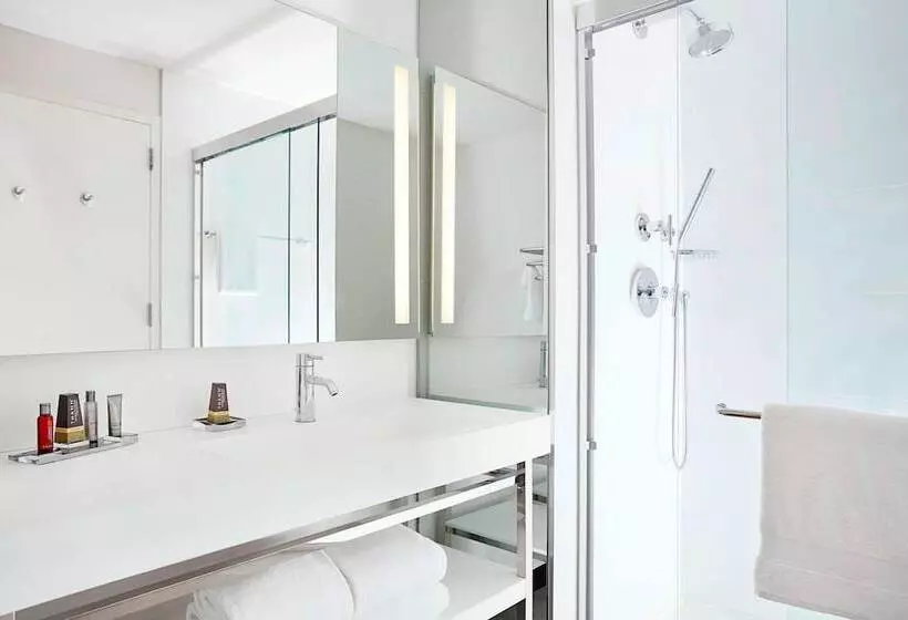 スイート, New York Marriott At The Brooklyn Bridge