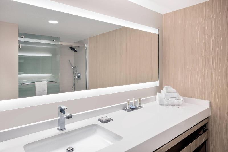 سوئیت با تخت بزرگ, Tucson Marriott University Park