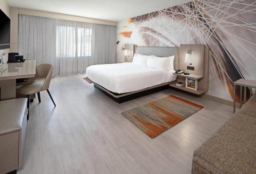 اتاق استاندارد با تخت بزرگ, Tucson Marriott University Park