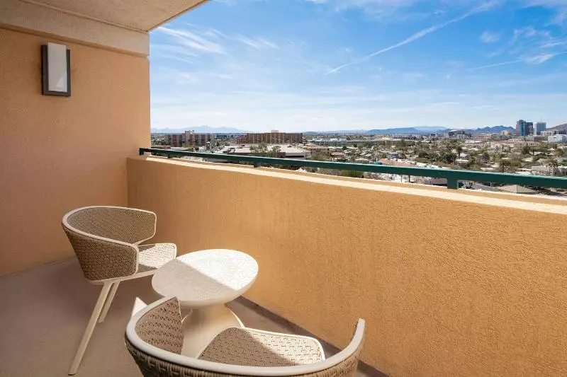سوئیت با تخت بزرگ, Tucson Marriott University Park