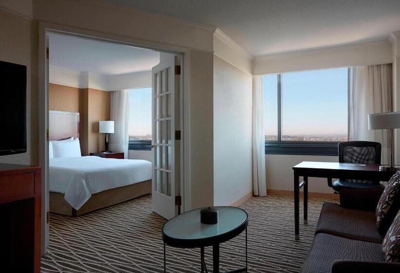 キングサイズベッドのスイートルーム, Washington Dulles Marriott Suites
