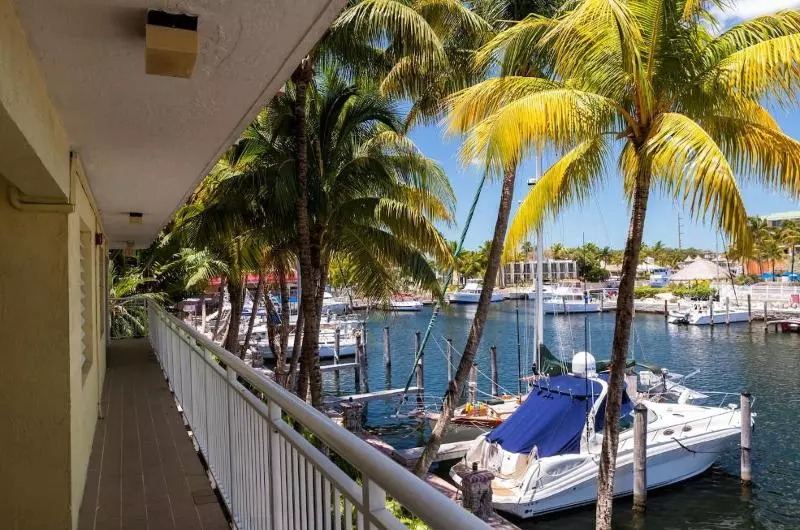 シングルデラックスルーム, Marina Del Mar Resort And Marina