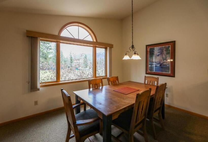 شقة غرفة واحدة, Meadow Lake Resort & Condos